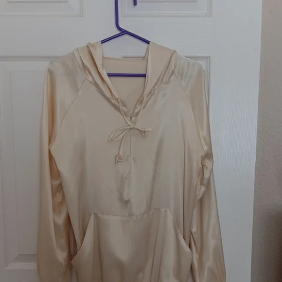 Vintage Cream Satin Pullover Hooded Sweatshirt.Size L - Picture 3 of 14